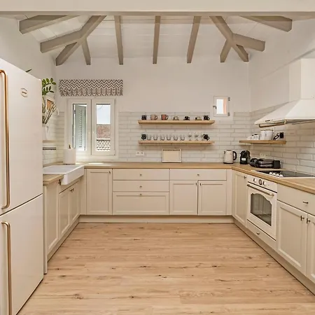 Pentanemi Loft, Corfu Old Town Διαμέρισμα